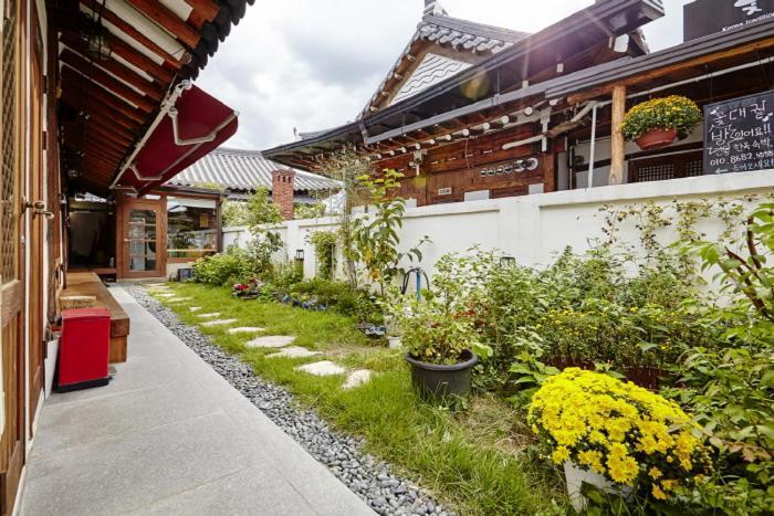 Jeonju Nostalgic Home Exterior foto